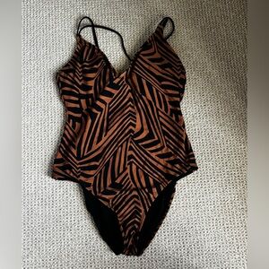 Hurley One Piece Swimsuit | Brown and Black Geoprint | Size L
